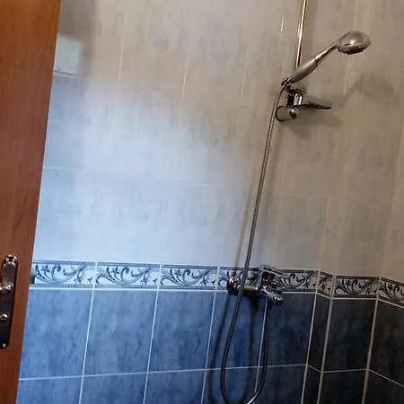 Къщи За Гости 